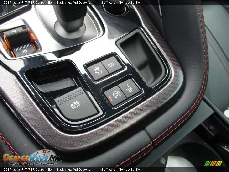 2015 Jaguar F-TYPE R Coupe Ebony Black / Jet/Red Duotone Photo #17