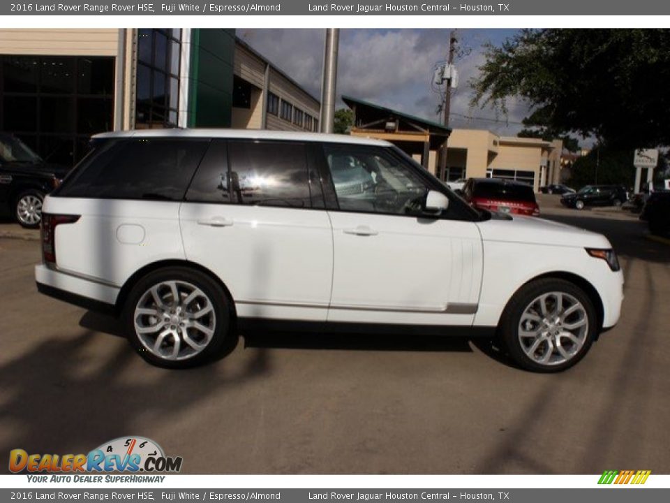 2016 Land Rover Range Rover HSE Fuji White / Espresso/Almond Photo #11