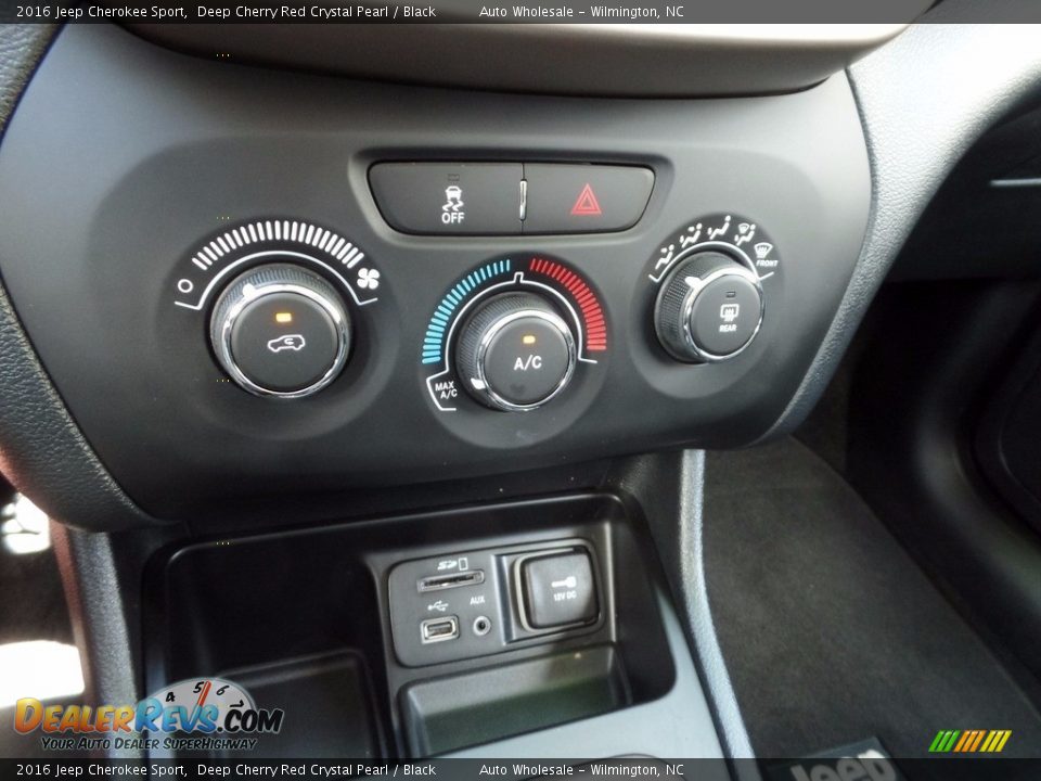 2016 Jeep Cherokee Sport Deep Cherry Red Crystal Pearl / Black Photo #19