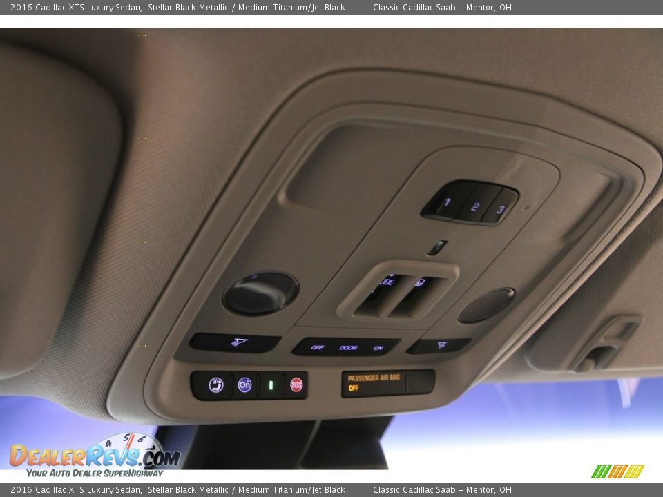 2016 Cadillac XTS Luxury Sedan Stellar Black Metallic / Medium Titanium/Jet Black Photo #9