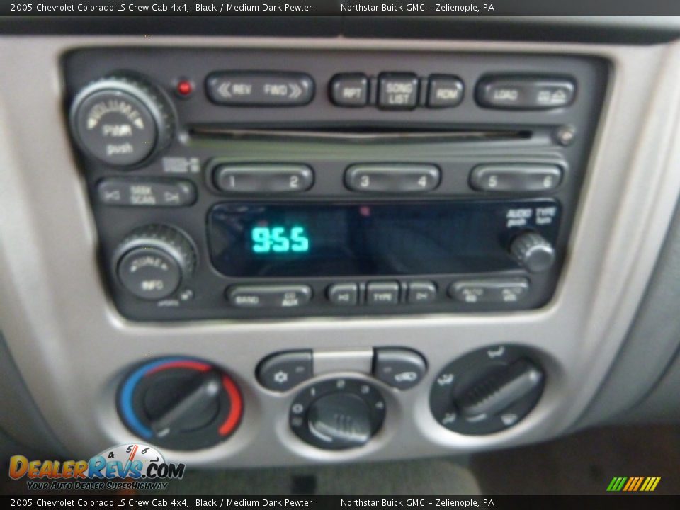 2005 Chevrolet Colorado LS Crew Cab 4x4 Black / Medium Dark Pewter Photo #21