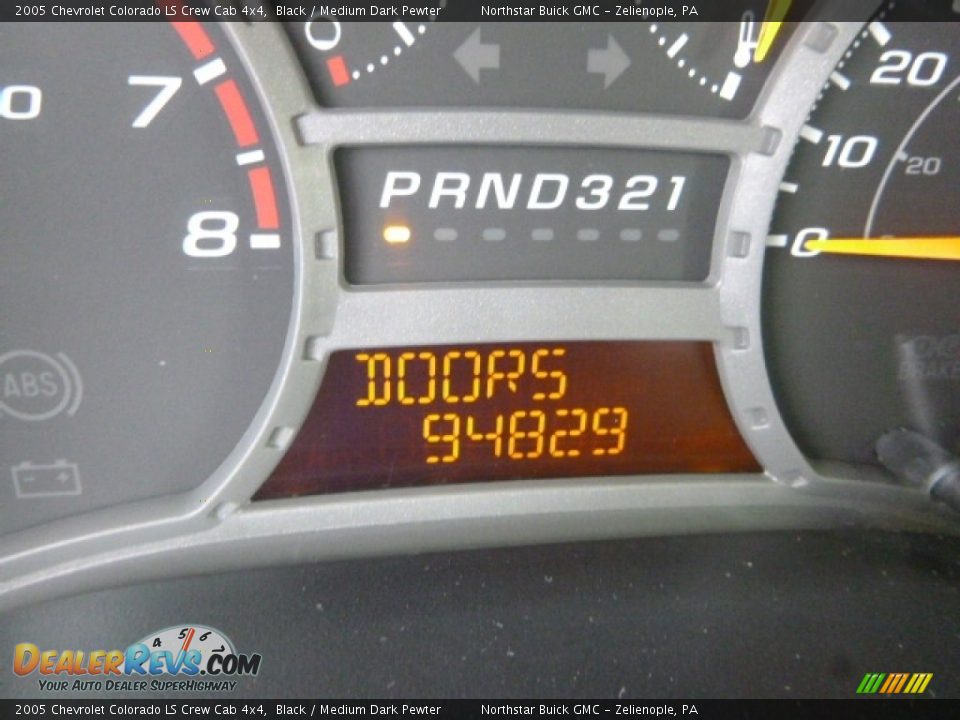 2005 Chevrolet Colorado LS Crew Cab 4x4 Black / Medium Dark Pewter Photo #23