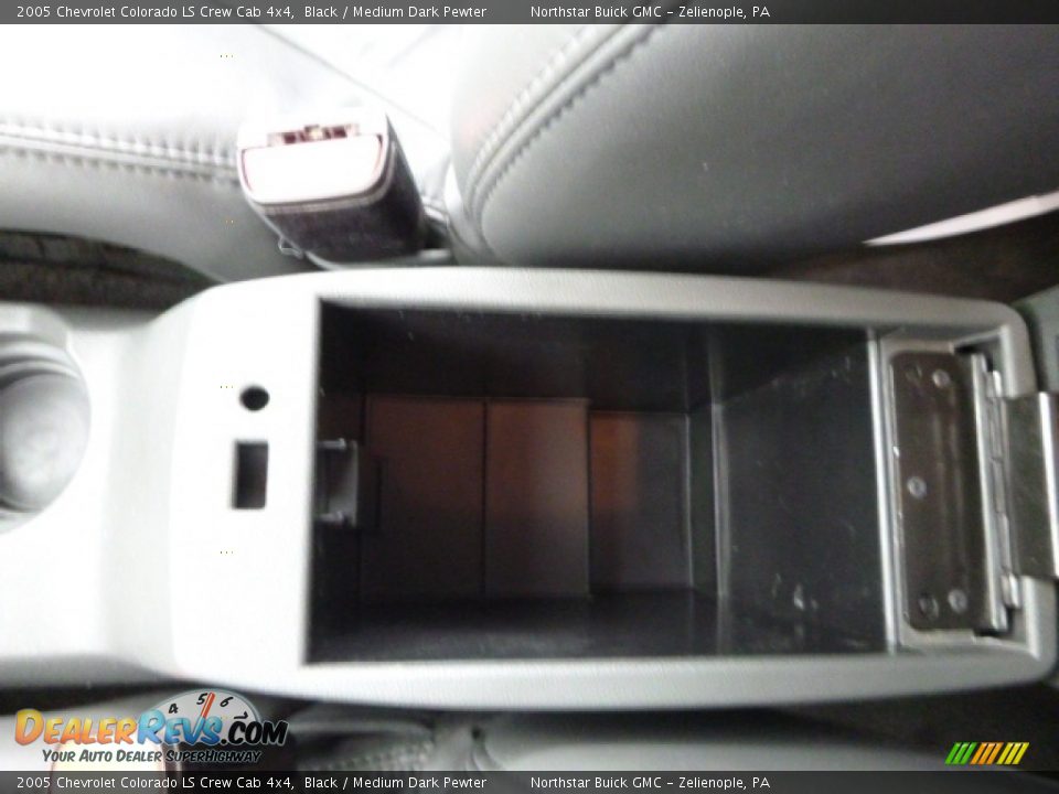 2005 Chevrolet Colorado LS Crew Cab 4x4 Black / Medium Dark Pewter Photo #30