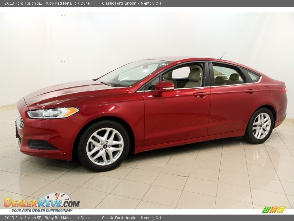 2013 Ford Fusion SE Ruby Red Metallic / Dune Photo #3