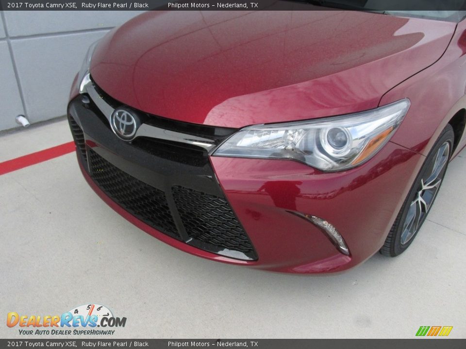 2017 Toyota Camry XSE Ruby Flare Pearl / Black Photo #10