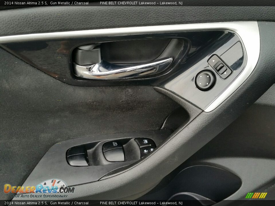 2014 Nissan Altima 2.5 S Gun Metallic / Charcoal Photo #12