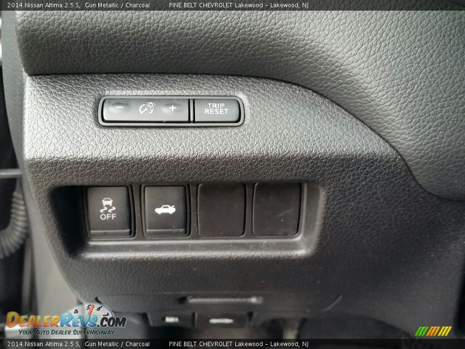 2014 Nissan Altima 2.5 S Gun Metallic / Charcoal Photo #18