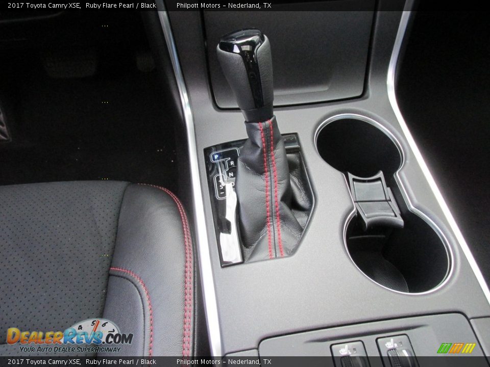 2017 Toyota Camry XSE Shifter Photo #28