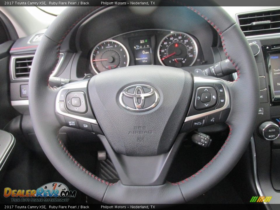 2017 Toyota Camry XSE Steering Wheel Photo #31