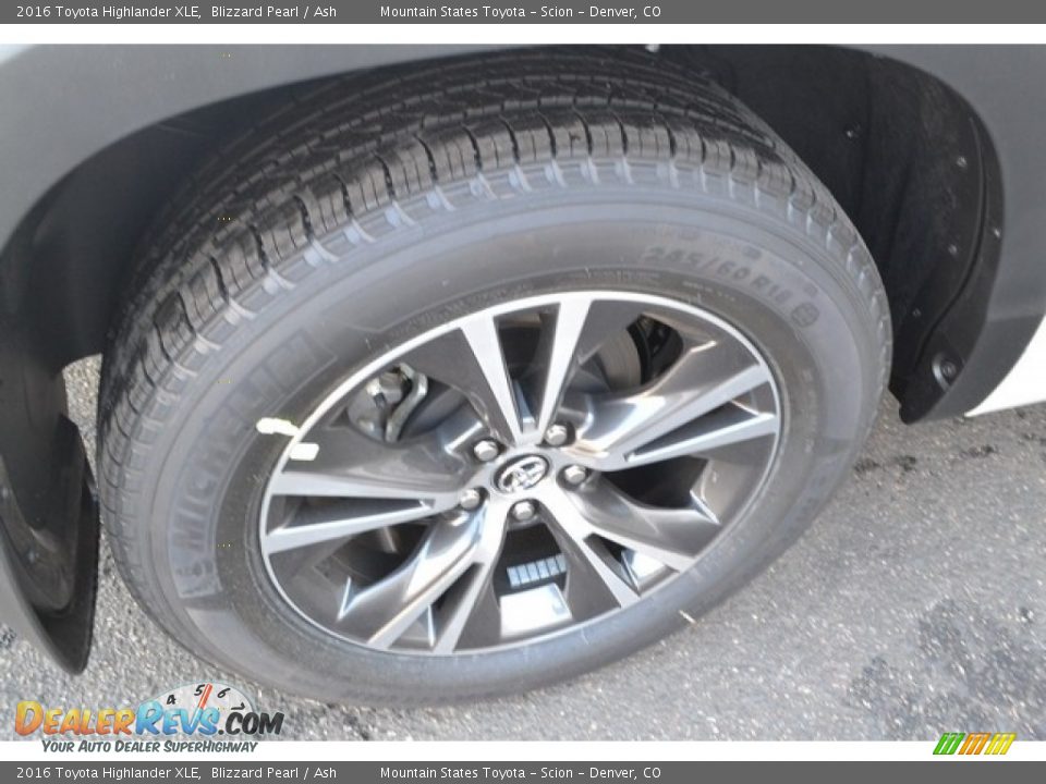 2016 Toyota Highlander XLE Blizzard Pearl / Ash Photo #10