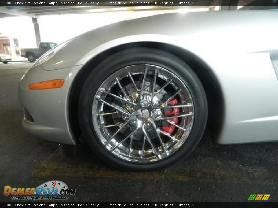 2005 Chevrolet Corvette Coupe Machine Silver / Ebony Photo #11