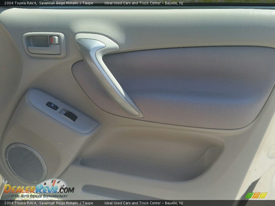 2004 Toyota RAV4 Savannah Beige Metallic / Taupe Photo #9