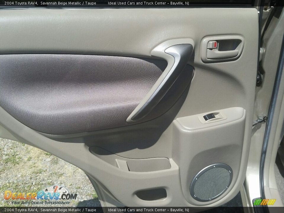 2004 Toyota RAV4 Savannah Beige Metallic / Taupe Photo #17