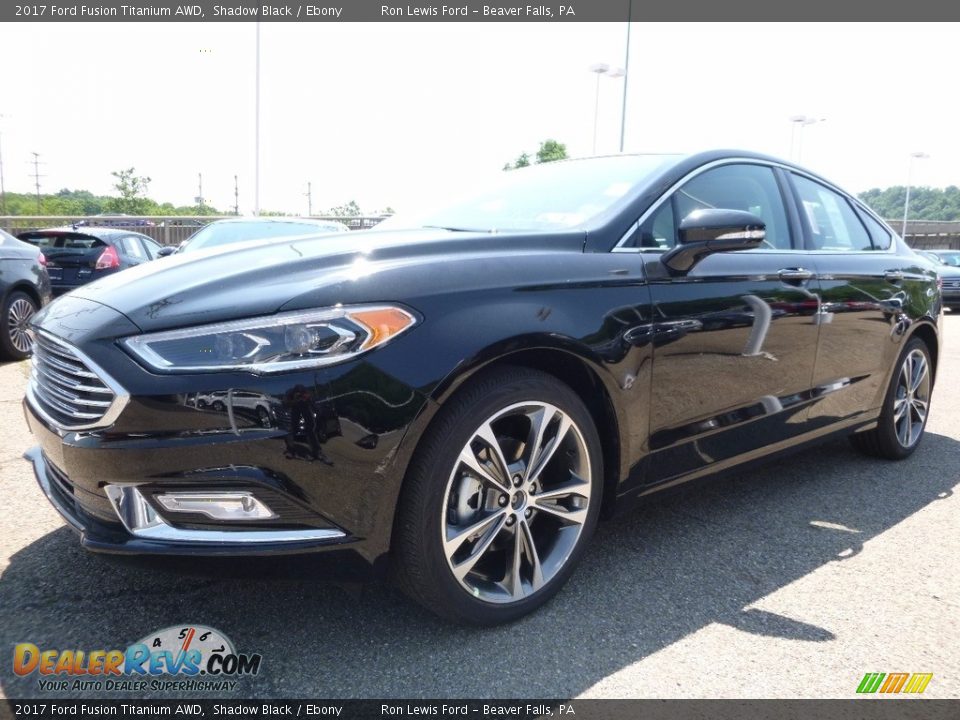 Front 3/4 View of 2017 Ford Fusion Titanium AWD Photo #6