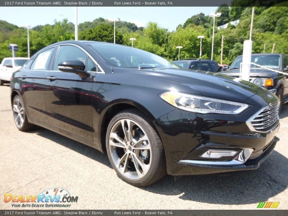 Front 3/4 View of 2017 Ford Fusion Titanium AWD Photo #8