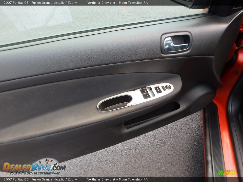 2007 Pontiac G5 Fusion Orange Metallic / Ebony Photo #10