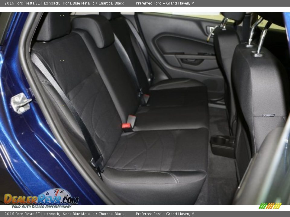 2016 Ford Fiesta SE Hatchback Kona Blue Metallic / Charcoal Black Photo #11