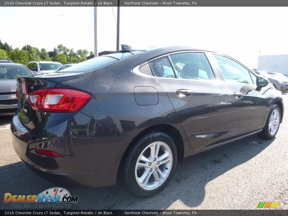 2016 Chevrolet Cruze LT Sedan Tungsten Metallic / Jet Black Photo #5