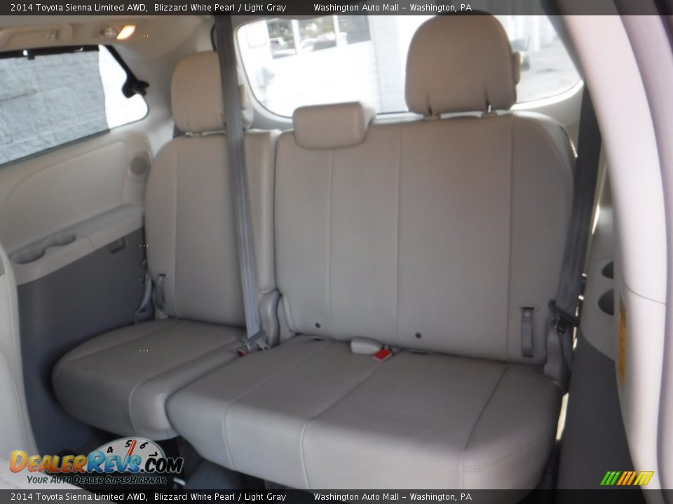 2014 Toyota Sienna Limited AWD Blizzard White Pearl / Light Gray Photo #25
