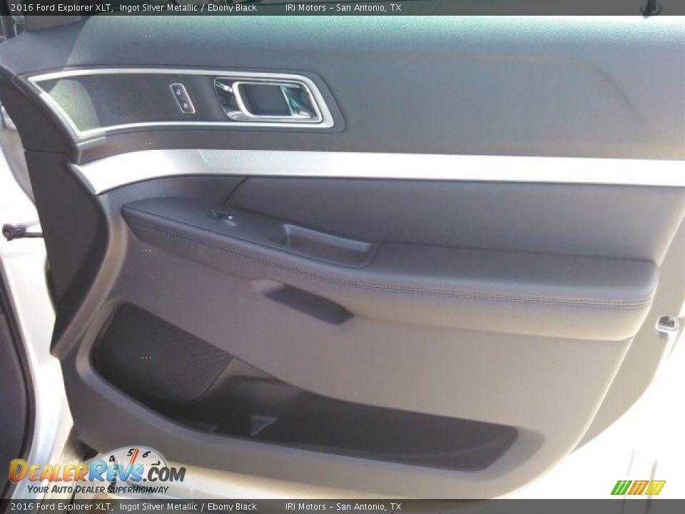 2016 Ford Explorer XLT Ingot Silver Metallic / Ebony Black Photo #30