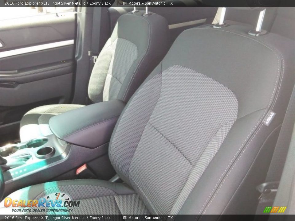 2016 Ford Explorer XLT Ingot Silver Metallic / Ebony Black Photo #32