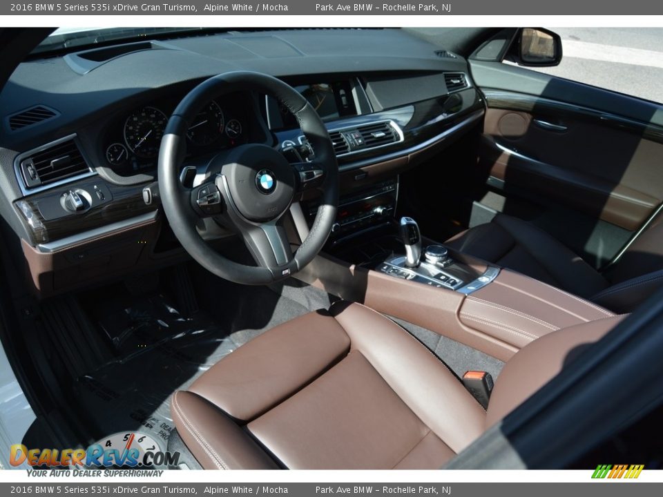 Mocha Interior - 2016 BMW 5 Series 535i xDrive Gran Turismo Photo #10