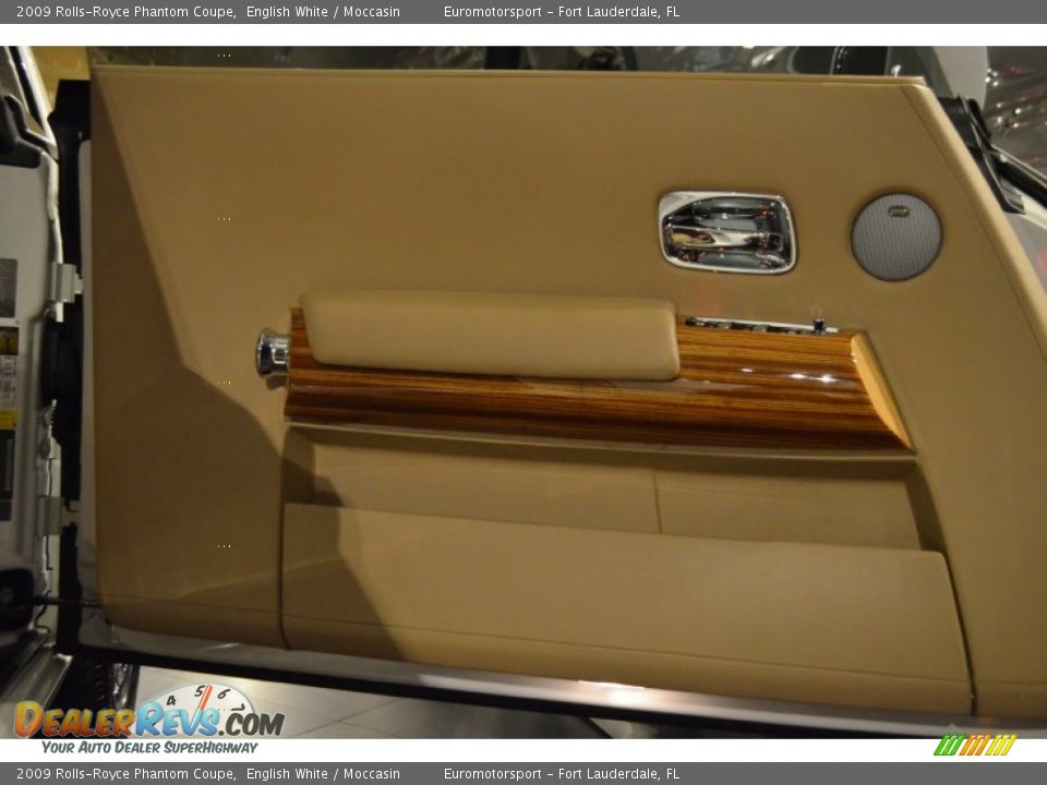 2009 Rolls-Royce Phantom Coupe English White / Moccasin Photo #16