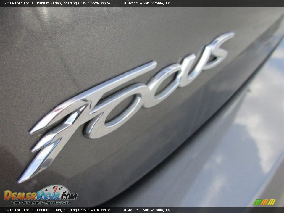 2014 Ford Focus Titanium Sedan Sterling Gray / Arctic White Photo #5