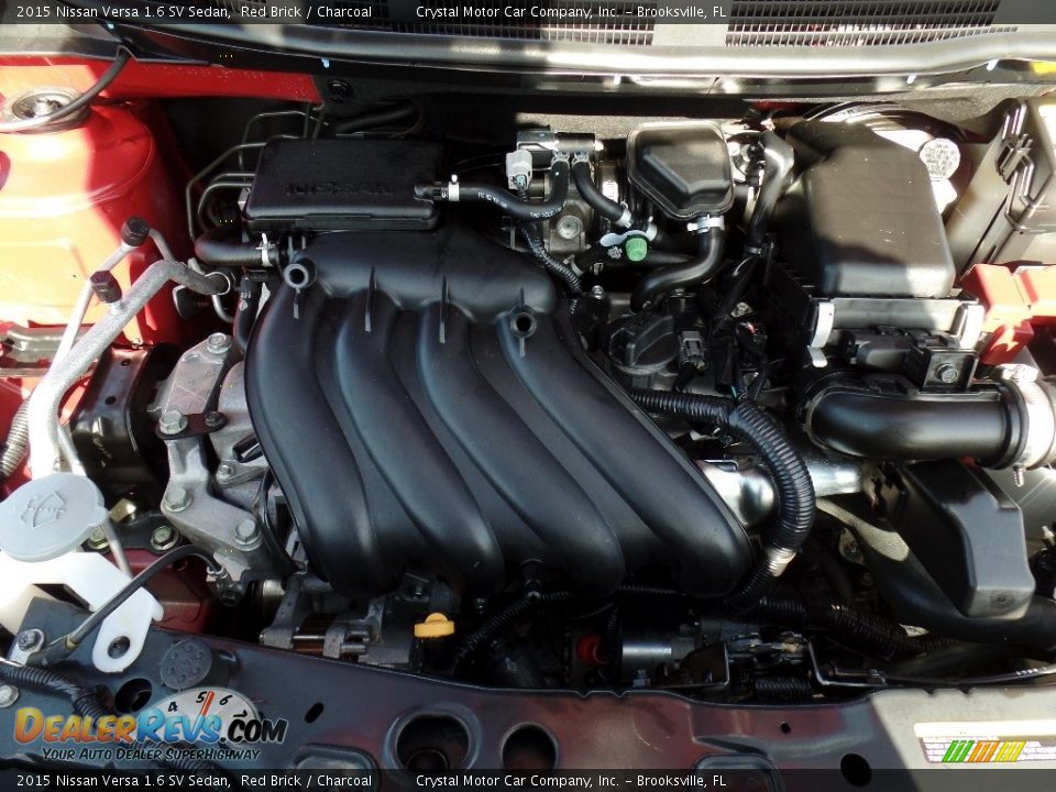 2015 Nissan Versa 1.6 SV Sedan Red Brick / Charcoal Photo #16