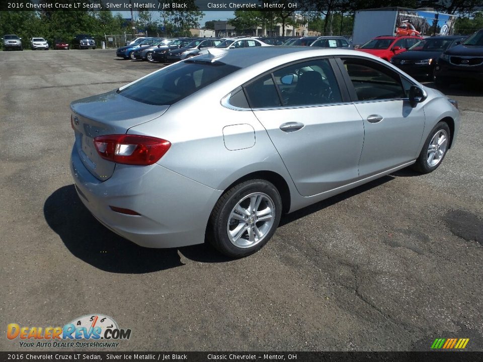 2016 Chevrolet Cruze LT Sedan Silver Ice Metallic / Jet Black Photo #4
