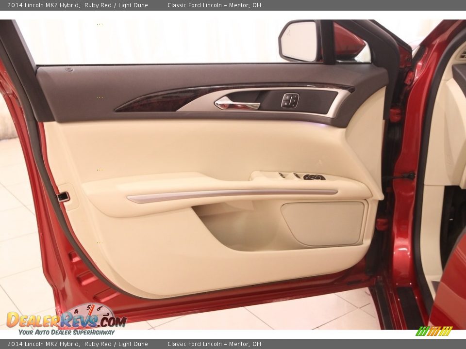 2014 Lincoln MKZ Hybrid Ruby Red / Light Dune Photo #4