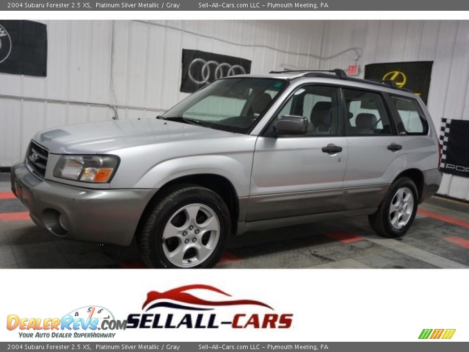 2004 Subaru Forester 2.5 XS Platinum Silver Metallic / Gray Photo #1