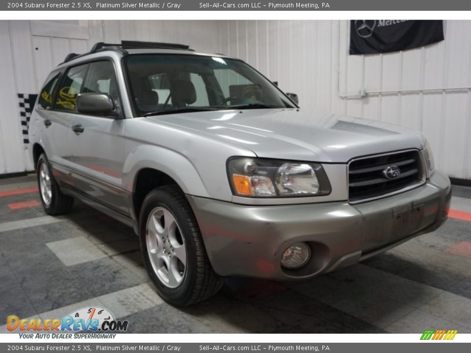 2004 Subaru Forester 2.5 XS Platinum Silver Metallic / Gray Photo #5