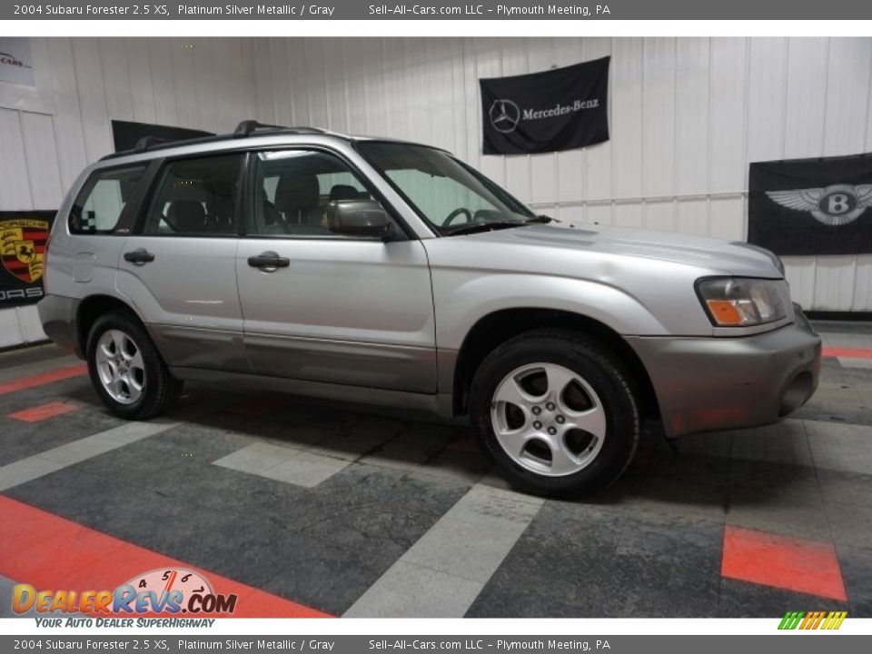 2004 Subaru Forester 2.5 XS Platinum Silver Metallic / Gray Photo #6