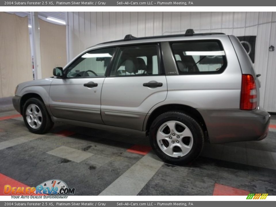 2004 Subaru Forester 2.5 XS Platinum Silver Metallic / Gray Photo #11