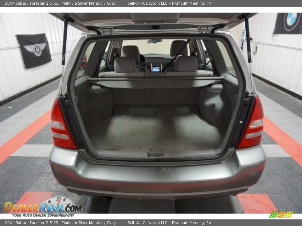 2004 Subaru Forester 2.5 XS Platinum Silver Metallic / Gray Photo #20