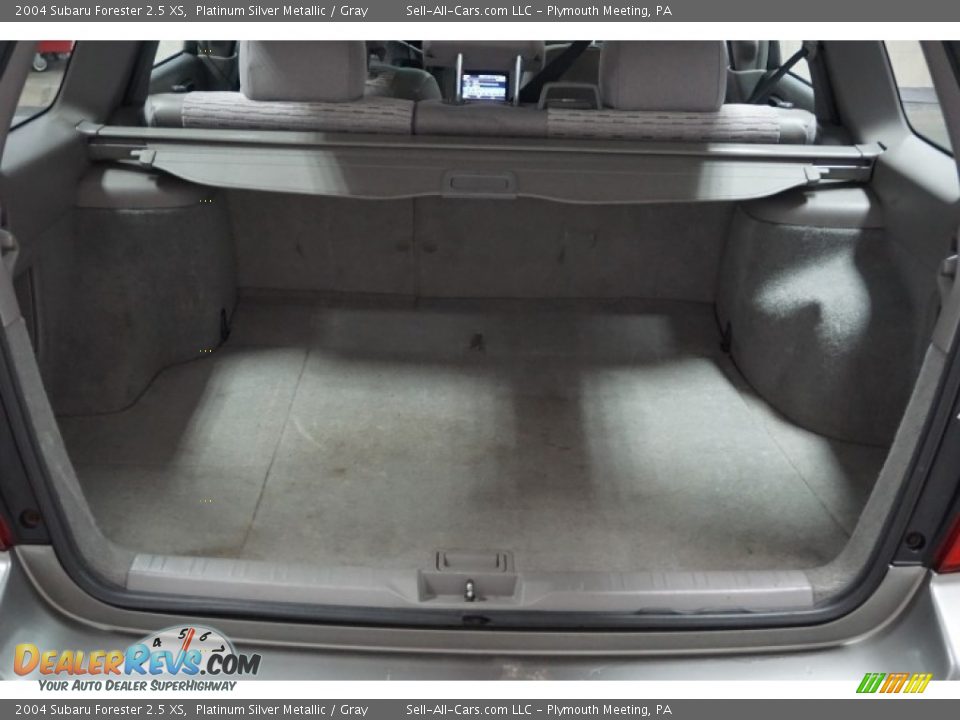 2004 Subaru Forester 2.5 XS Platinum Silver Metallic / Gray Photo #21