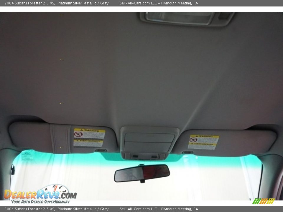 2004 Subaru Forester 2.5 XS Platinum Silver Metallic / Gray Photo #27