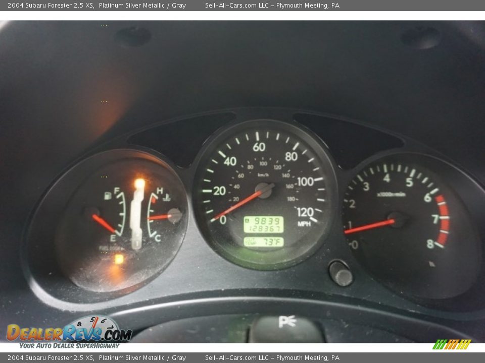 2004 Subaru Forester 2.5 XS Platinum Silver Metallic / Gray Photo #35