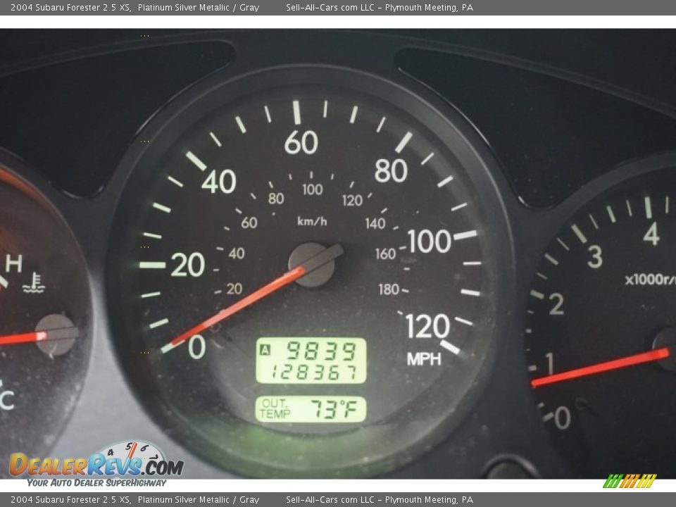 2004 Subaru Forester 2.5 XS Platinum Silver Metallic / Gray Photo #36