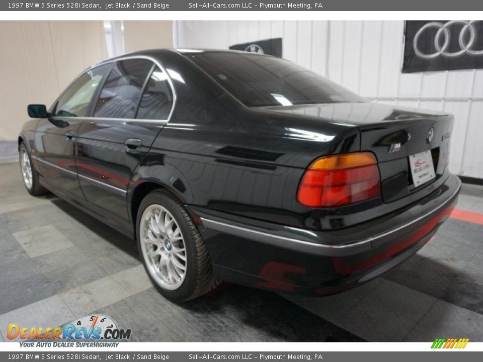 1997 BMW 5 Series 528i Sedan Jet Black / Sand Beige Photo #10
