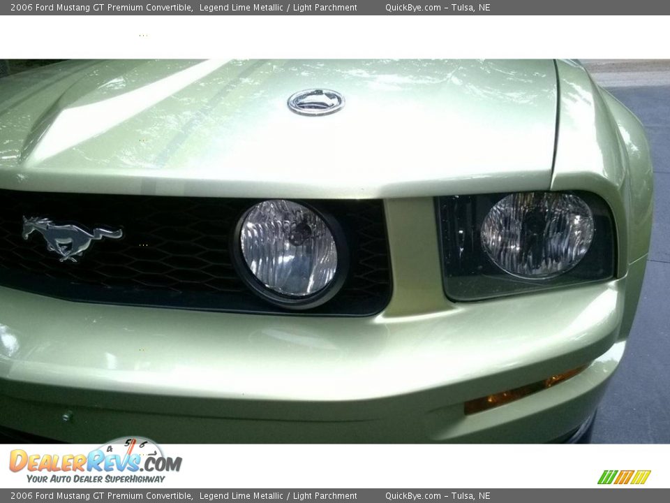 2006 Ford Mustang GT Premium Convertible Legend Lime Metallic / Light Parchment Photo #28