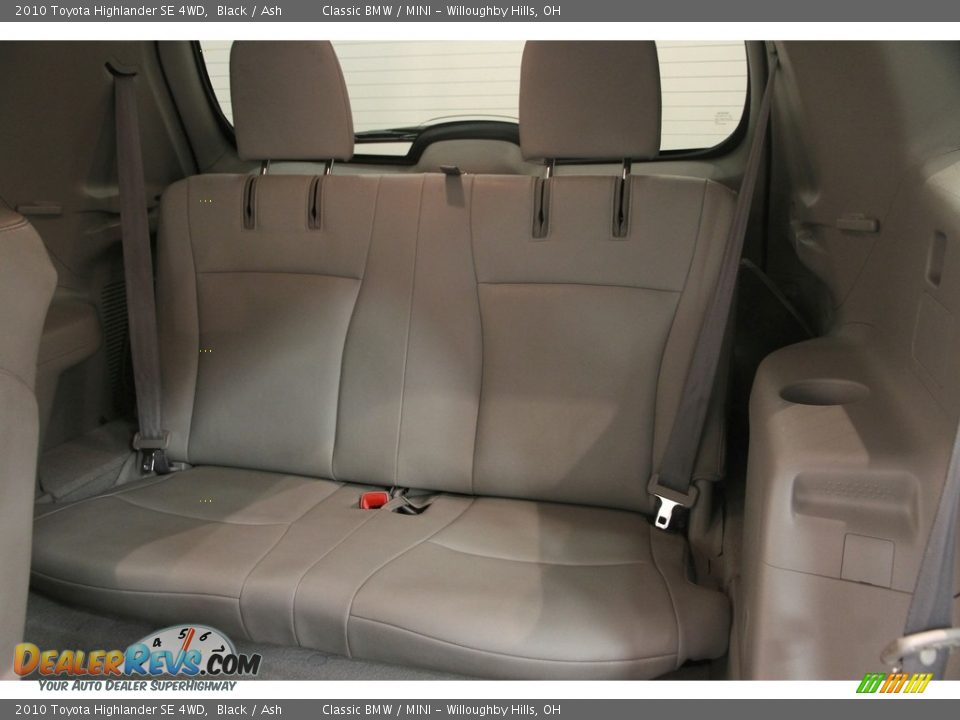 2010 Toyota Highlander SE 4WD Black / Ash Photo #21
