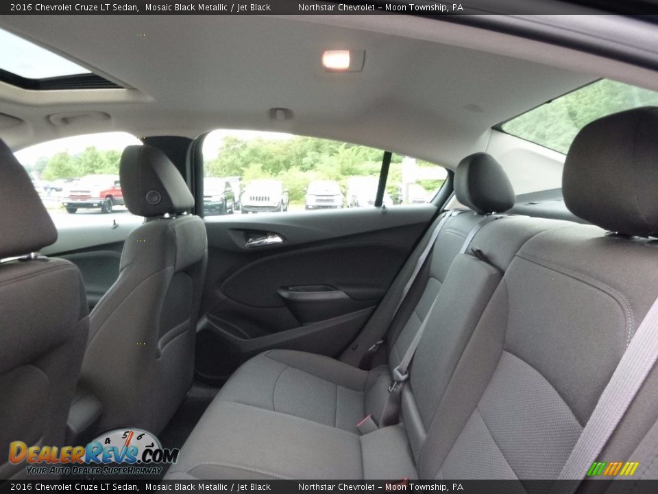 2016 Chevrolet Cruze LT Sedan Mosaic Black Metallic / Jet Black Photo #11