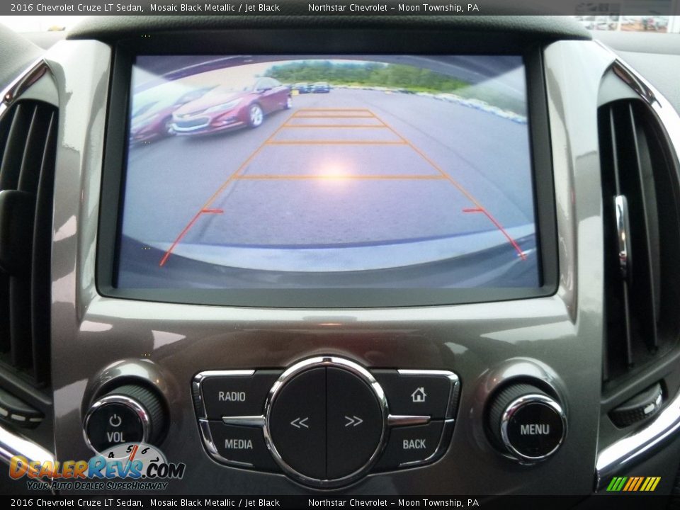 2016 Chevrolet Cruze LT Sedan Mosaic Black Metallic / Jet Black Photo #19