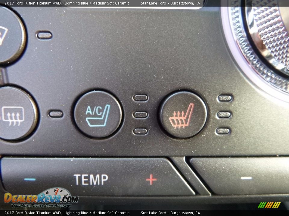 Controls of 2017 Ford Fusion Titanium AWD Photo #19