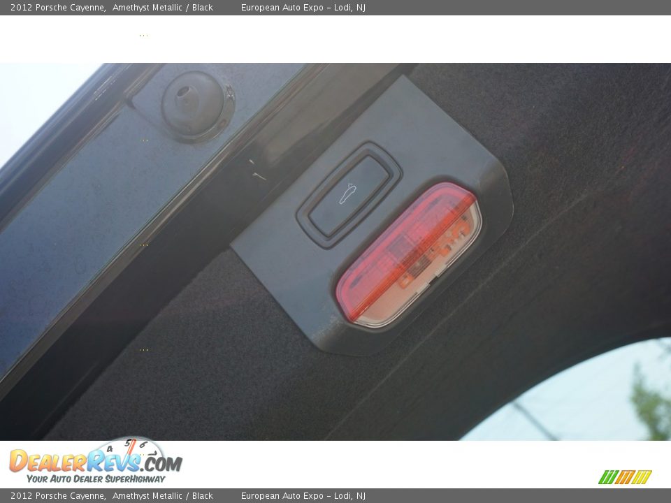 2012 Porsche Cayenne Amethyst Metallic / Black Photo #18