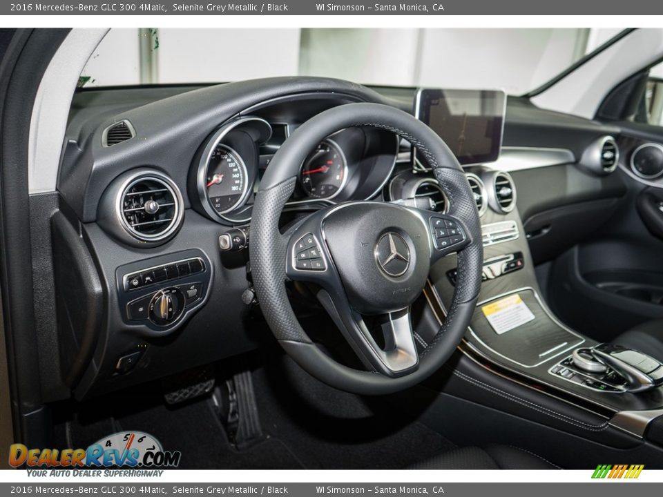 2016 Mercedes-Benz GLC 300 4Matic Selenite Grey Metallic / Black Photo #5