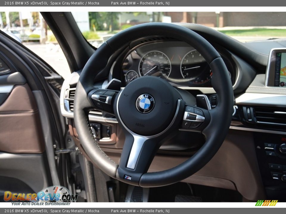 2016 BMW X5 xDrive50i Space Gray Metallic / Mocha Photo #18