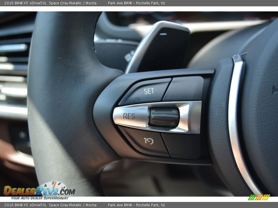 2016 BMW X5 xDrive50i Space Gray Metallic / Mocha Photo #19